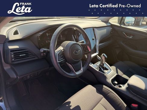 Used 2023 Subaru Outback Premium AWD/4WD image 9