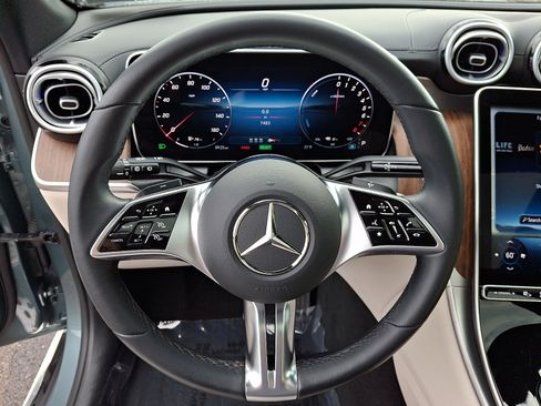 Certified 2025 Mercedes-Benz GLC 350e 4MATIC image 19