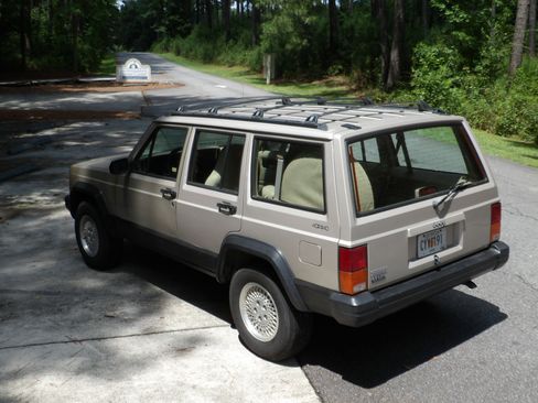 Used 1996 Jeep Cherokee 4WD 4-Door image 26