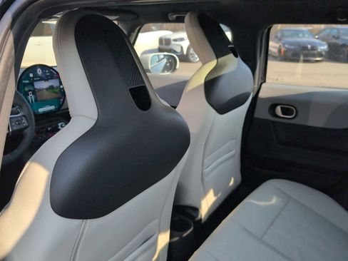 New 2026 MINI Cooper 4-Door Hardtop image 19