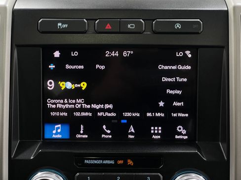 Used 2019 Ford F150 Lariat w/ Equipment Group 502A Luxury AWD/4WD image 24
