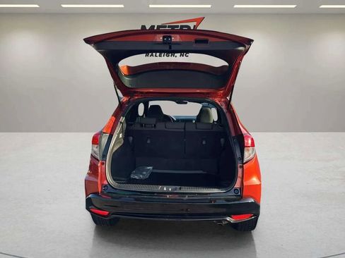 Used 2020 Honda HR-V Sport image 16