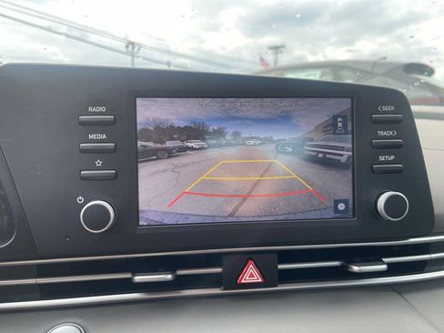 Certified 2023 Hyundai Elantra SEL FWD image 23