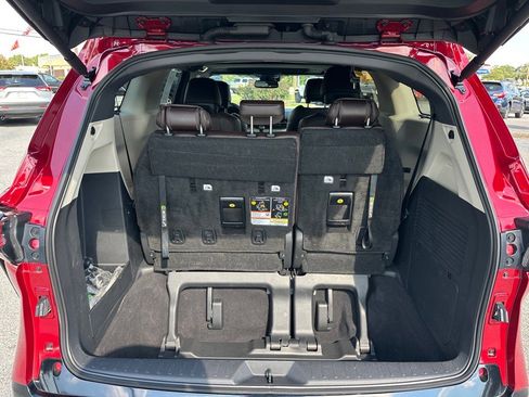 Used 2024 Toyota Sienna Platinum image 30