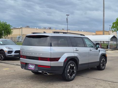 Used 2025 Hyundai Santa Fe SEL image 2