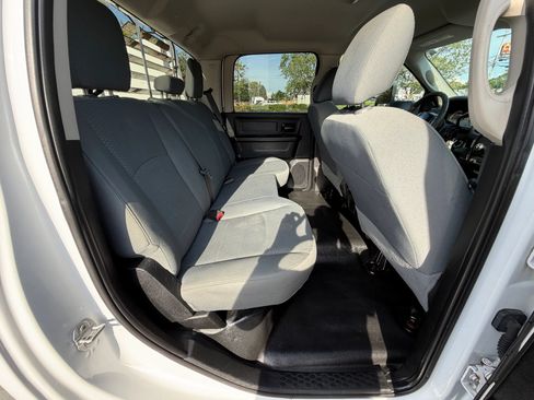 Used 2018 RAM 3500 Tradesman RWD image 18