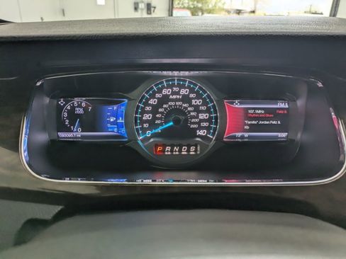 Used 2016 Ford Taurus Limited w/ Driver Assist Package image 10