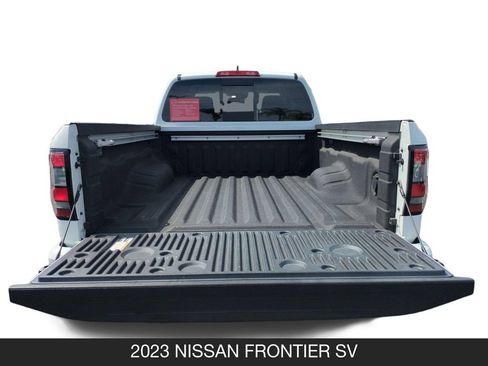 Used 2023 Nissan Frontier SV w/ SV Convenience Package RWD image 23