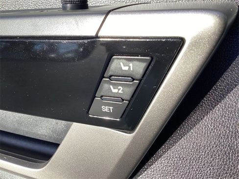 Used 2023 Toyota Tundra Limited image 17