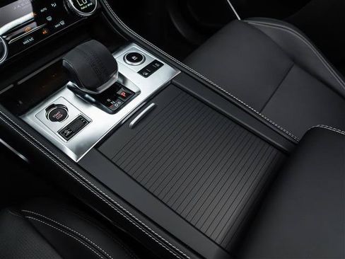 New 2025 Jaguar F-PACE R-Dynamic S AWD/4WD image 28