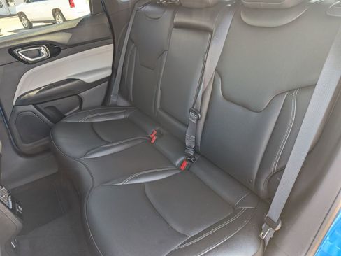 Used 2025 Jeep Compass Limited AWD/4WD image 13