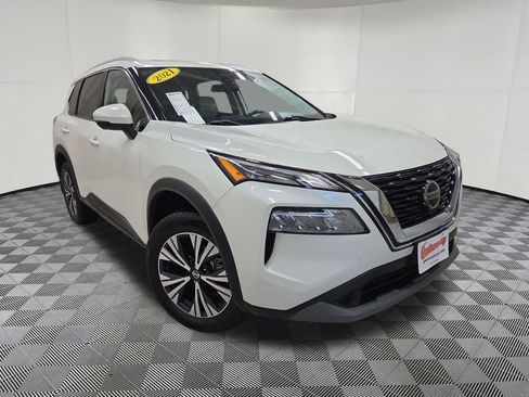 Used 2021 Nissan Rogue SV w/ Premium Package AWD/4WD image 3