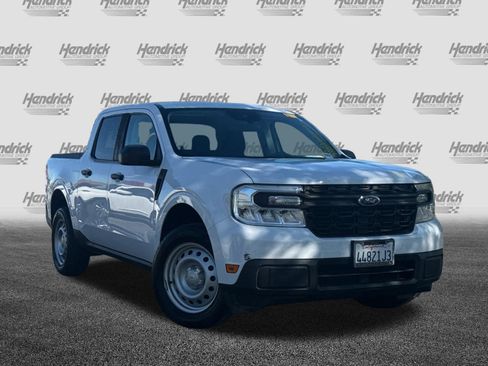 Used 2022 Ford Maverick XL image 2