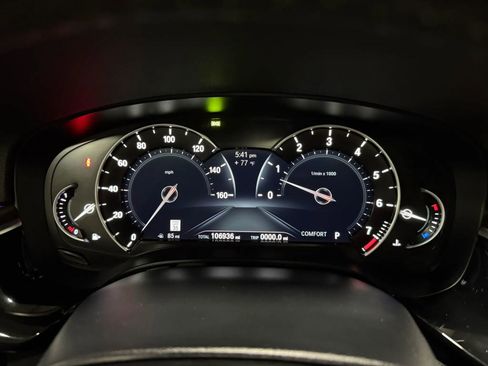 Used 2017 BMW 540i xDrive image 31