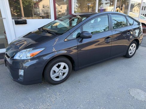 Used 2010 Toyota Prius FWD image 32