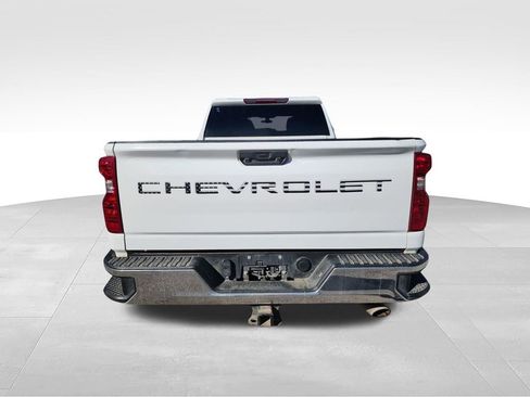 Used 2022 Chevrolet Silverado 2500 LT w/ Convenience Package AWD/4WD image 8