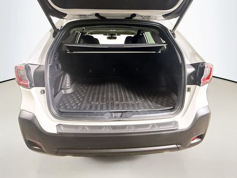 Used 2023 Subaru Outback Onyx Edition XT AWD/4WD image 10