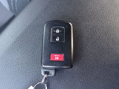 Used 2021 Toyota Tacoma TRD Sport image 37