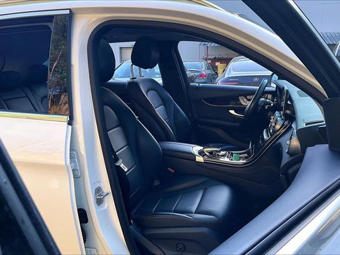 Used 2016 Mercedes-Benz GLC 300 image 9
