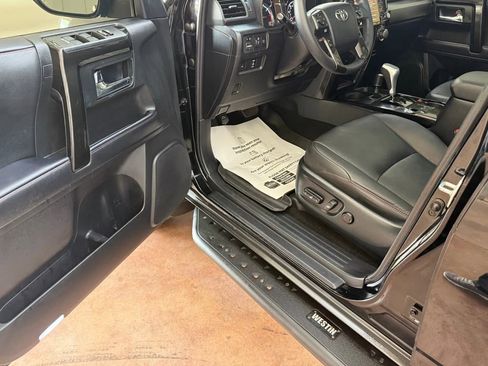 Used 2021 Toyota 4Runner TRD Off-Road Premium image 9