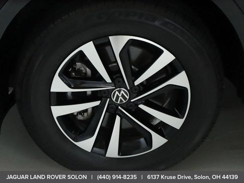 Used 2024 Volkswagen Tiguan S AWD/4WD image 39