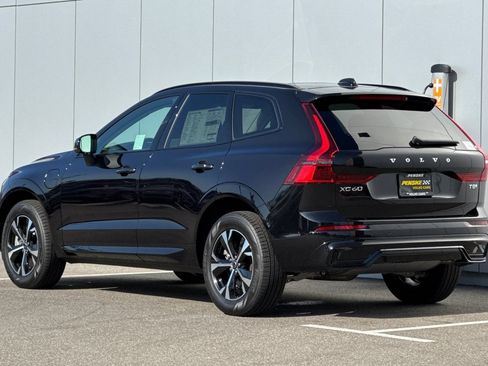 New 2026 Volvo XC60 T8 Core AWD/4WD image 3