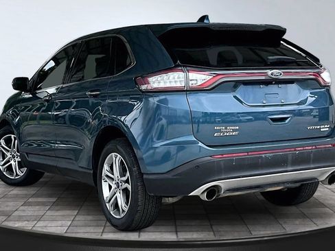 Used 2016 Ford Edge Titanium w/ Technology Package FWD image 4