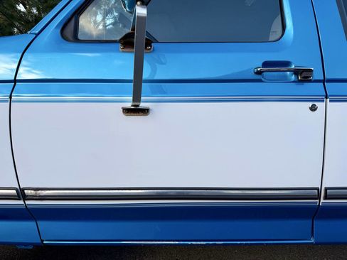 Used 1994 Ford F250 XLT image 64