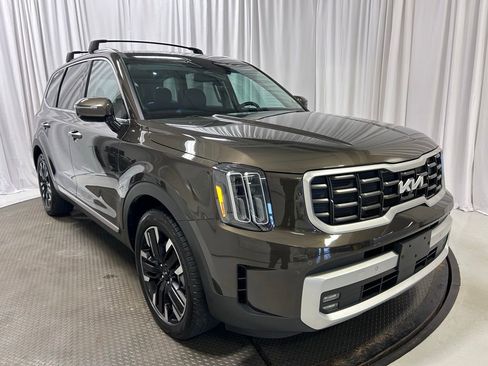 Used 2024 Kia Telluride SX w/ Towing Package FWD image 27