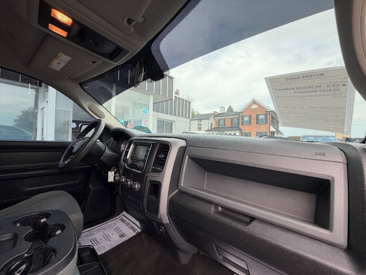 Used 2017 RAM 1500 Express AWD/4WD image 16