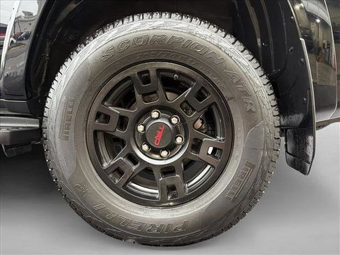 Certified 2020 Toyota 4Runner SR5 Premium image 9