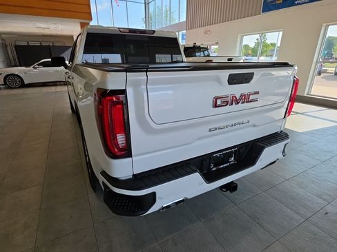 Used 2019 GMC Sierra 1500 Denali w/ Denali Ultimate Package AWD/4WD image 11