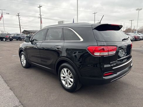 Used 2016 Kia Sorento LX image 48