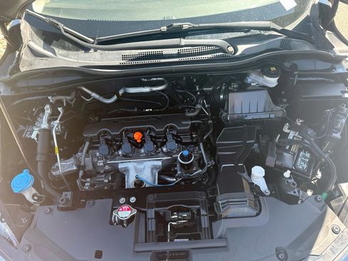 Used 2021 Honda HR-V LX image 31