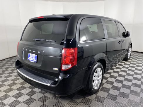 Used 2017 Dodge Grand Caravan SE w/ Power Window Group image 5