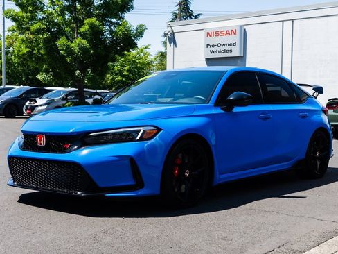 Used 2024 Honda Civic Type R image 3