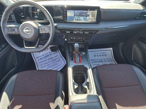 Used 2025 Nissan Kicks SR image 12