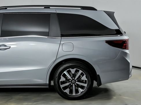 Used 2026 Honda Odyssey EX-L image 8