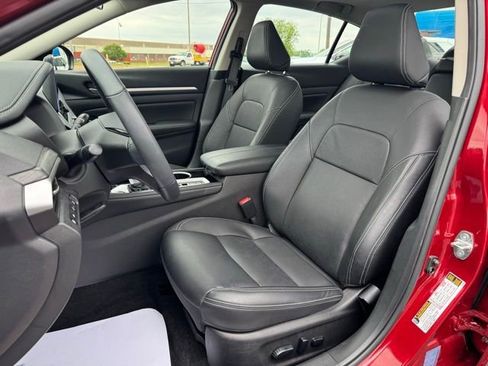 Used 2025 Nissan Altima 2.5 SL FWD image 21