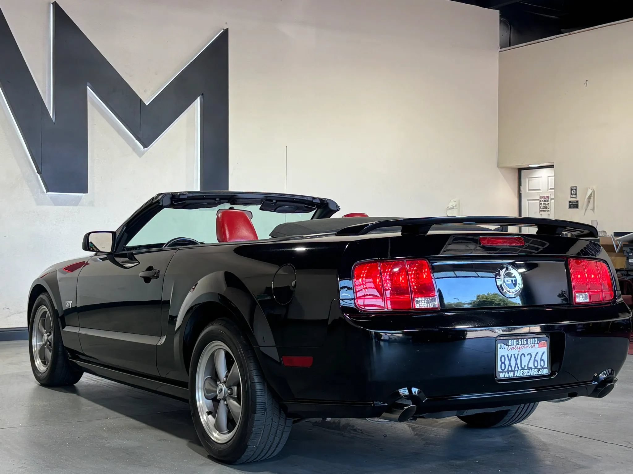 Used 2005 Ford Mustang GT Premium RWD image 15