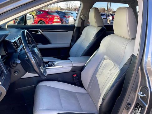 Used 2019 Lexus RX 350L w/ Premium Package image 7