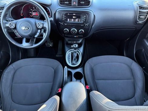 Used 2017 Kia Soul FWD image 15
