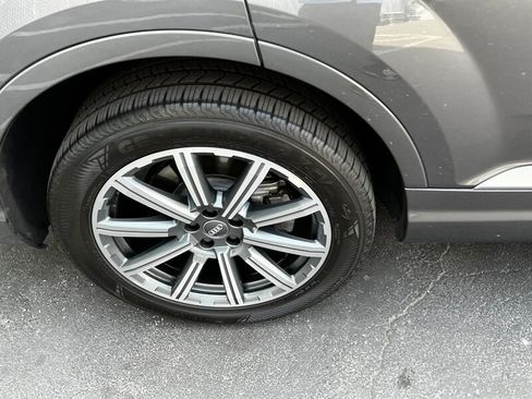 Used 2019 Audi Q7 3.0T Premium Plus w/ Premium Plus Package AWD/4WD image 12