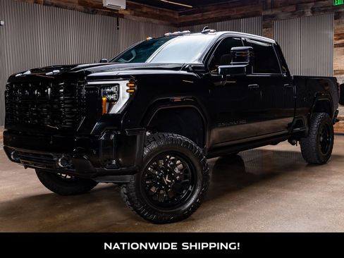 Used 2024 GMC Sierra 2500 Denali Ultimate AWD/4WD image 4