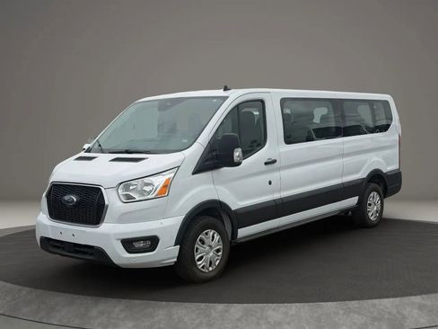 Used 2022 Ford Transit 350 XLT image 2