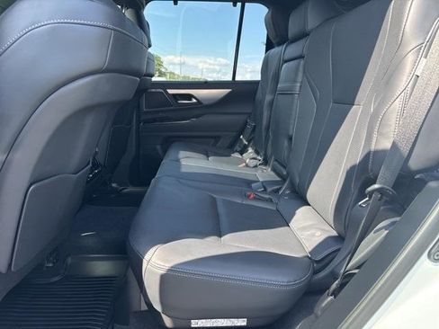 Used 2024 Lexus LX 600 F Sport image 19