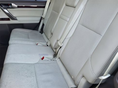 Used 2011 Lexus GX 460 Premium image 13
