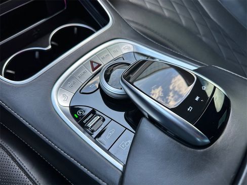 Used 2018 Mercedes-Benz S 560 4MATIC Sedan image 14