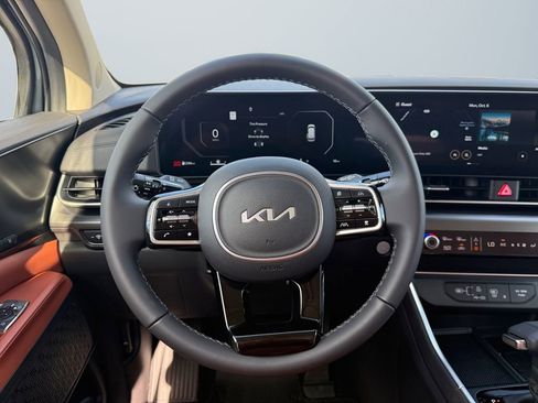 New 2026 Kia Carnival SX w/ SX Dark Edition Package image 12