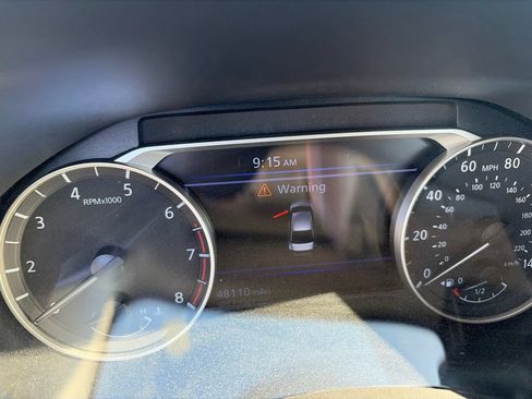 Used 2024 Nissan Altima 2.5 SR FWD image 12